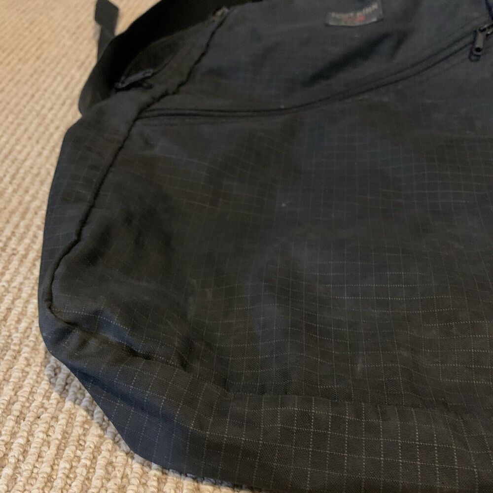 Tom Bihn - Daylight Backpack - Black 400 Halcyon/Northwest Sky 200 Halcyon - Picture 4 of 9